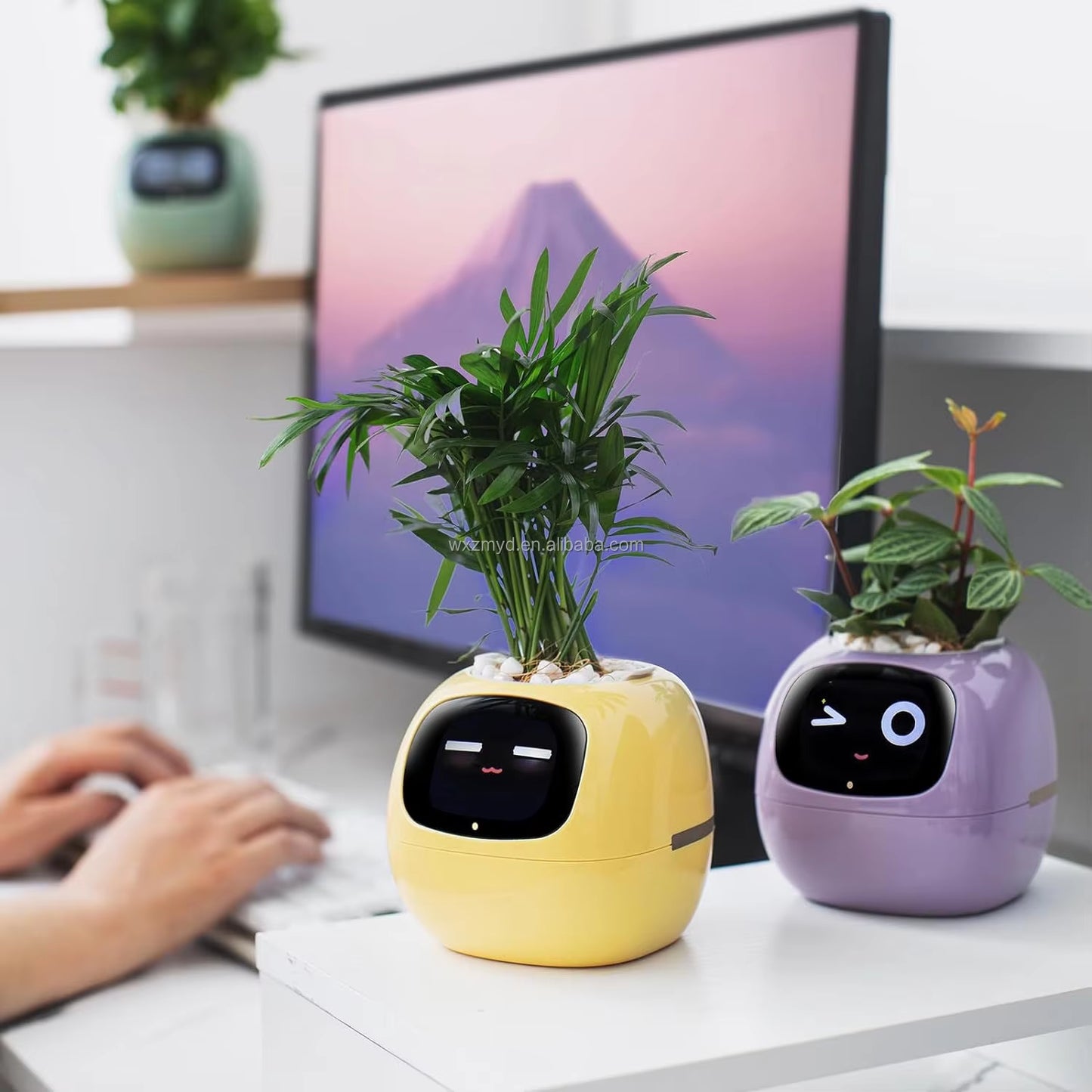 LED Tuya Cute AI Lvy Smart Plant Mini Intelligent Smart Planter Pot Robot Smart Flower Pots with Sensor Light